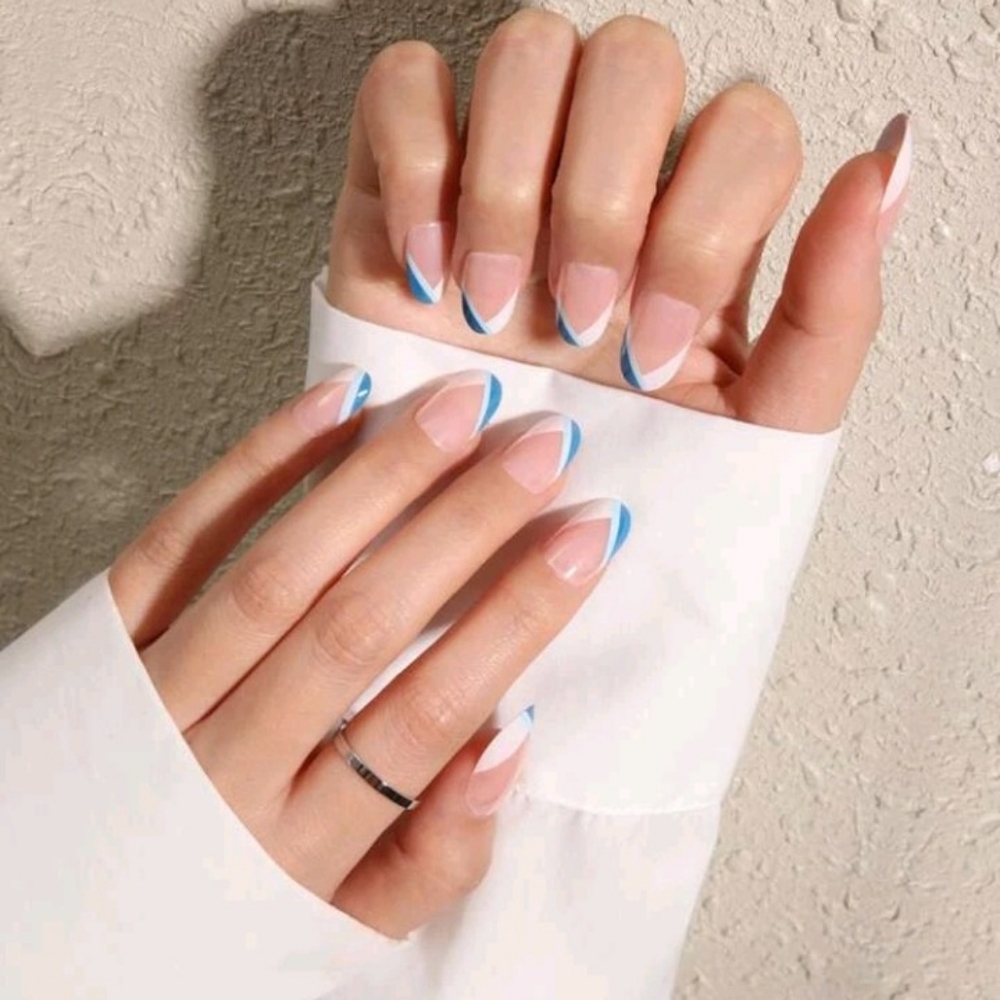 Blue/white tip long press on nails